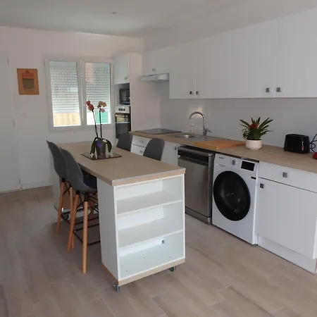 Maison 4 Chambres Avec Sdb - Wc Privatifs 114 M2 Διαμέρισμα