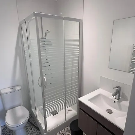 Maison 4 Chambres Avec Sdb - Wc Privatifs 114 M2 *